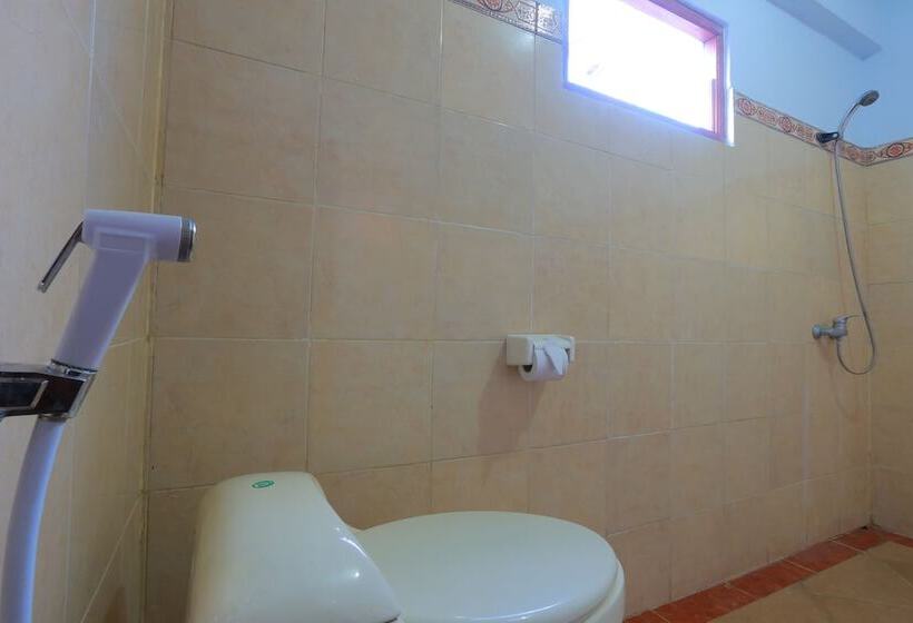 Номер Стандарт, Warsa S Garden Bungalow And Spa