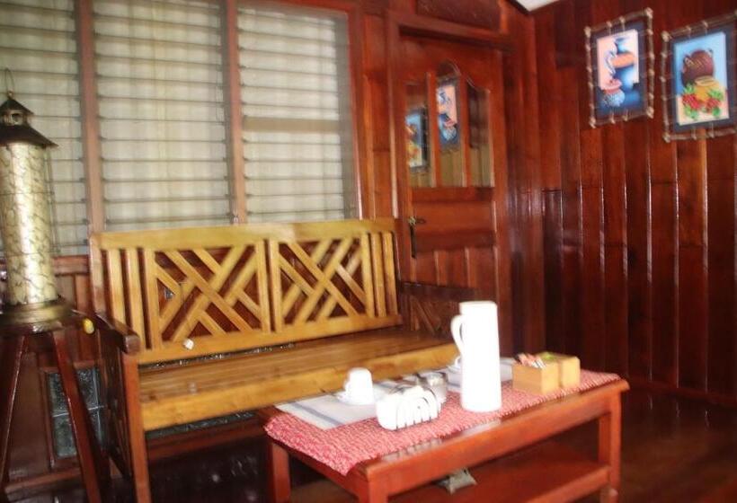 Номер Deluxe, Theresa S Pension House