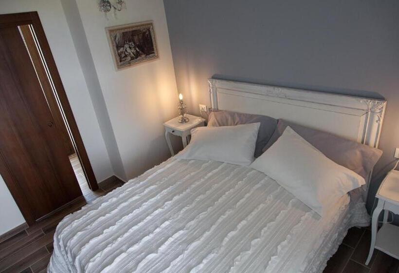 Номер Deluxe с Балконом, Al Borgo Rooms