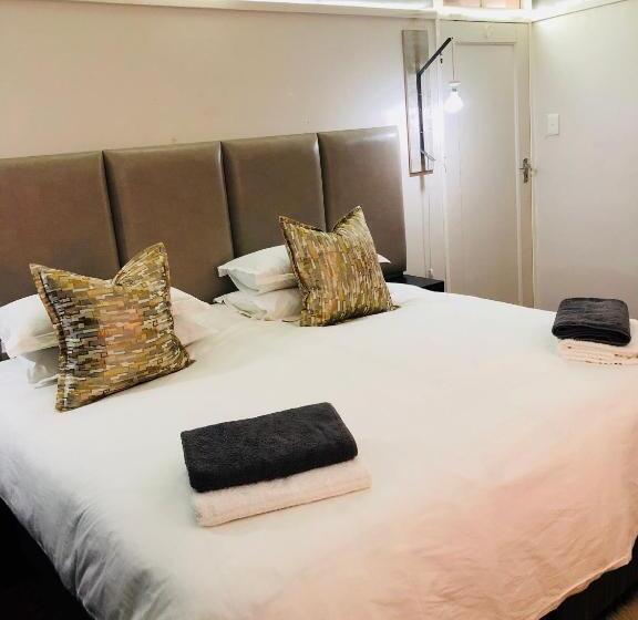 Номер Стандарт Совместная Ванная, Modern Goldfields Apartments