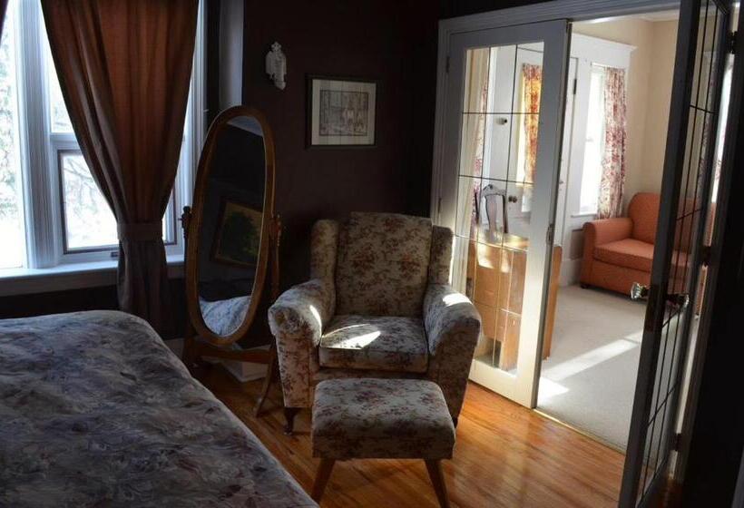 Family Suite, Sir Edgar House B&b