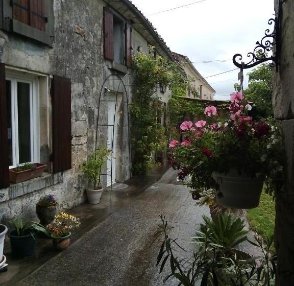 标准间, La Belle Charentaise