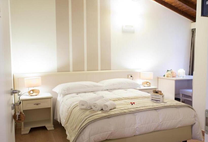 基本间, B&b Corte Delle Rose