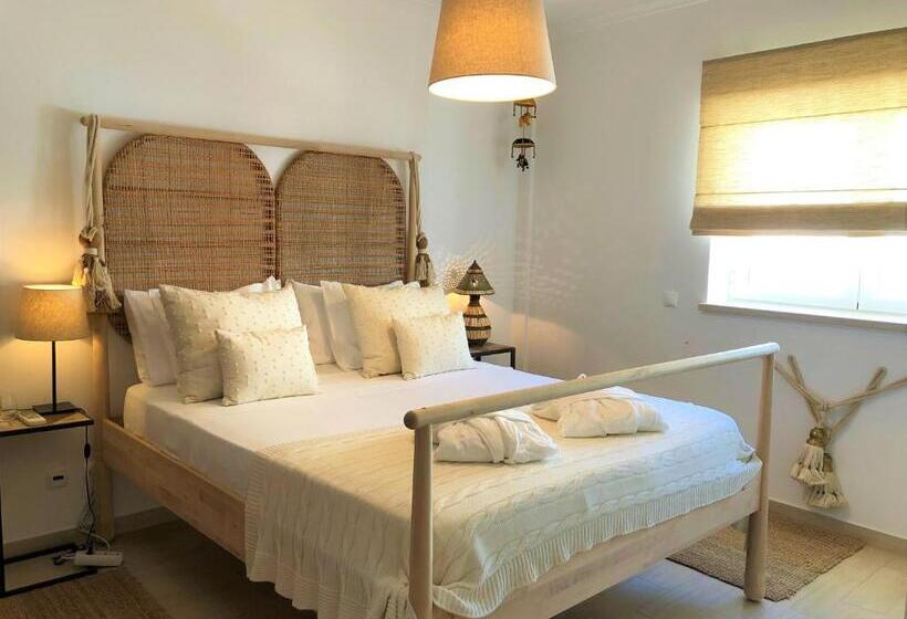 Standard room with outdoor bath, Cali Deluxe Holidays, Sesimbra