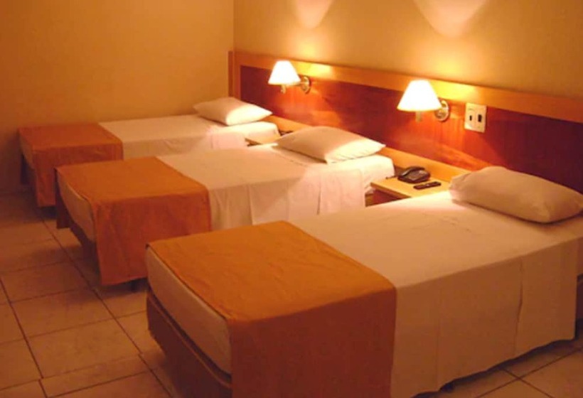 غرفة ديلوكس ثلاثية, Plaza Bittar