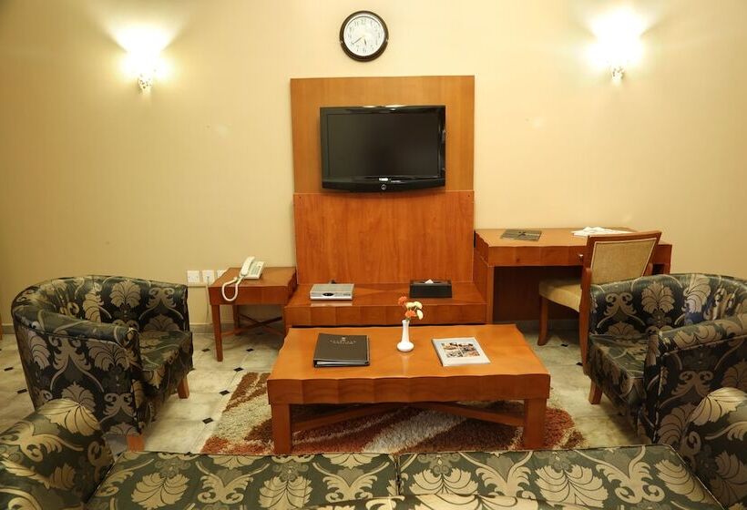 Люкс 2 Спальни, Landmark Suites Jeddah