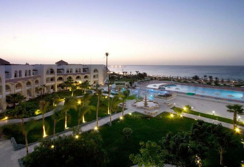 اتاق لوکس با چشم‌انداز دریا, Old Palace Resort Sahl Hasheesh