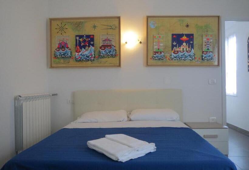 Standard Triple Room with Terrace, Creuza De 5 Terre