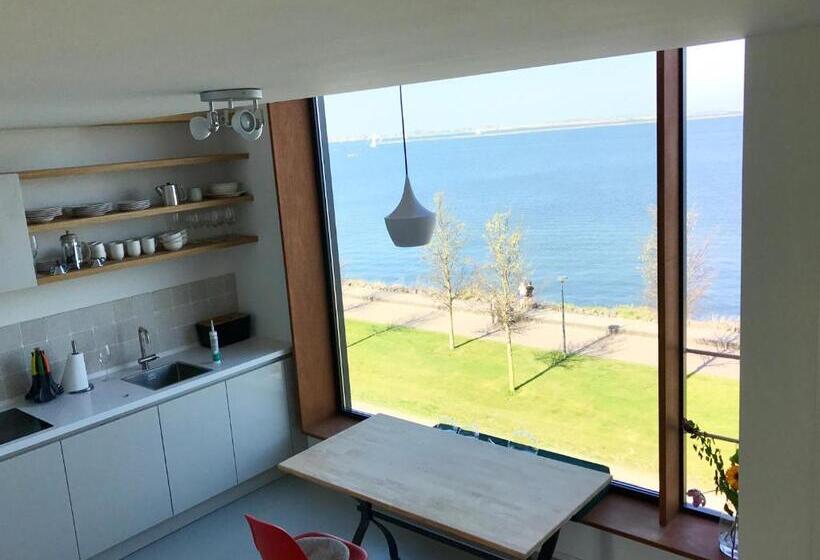 1 Bedroom Apartment Lake View, Lake View Apartment Amsterdam