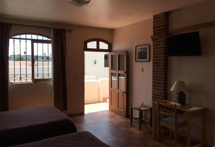 バルコニー付きスタンダードトリプルルーム, Hostal El Dulce Nombre