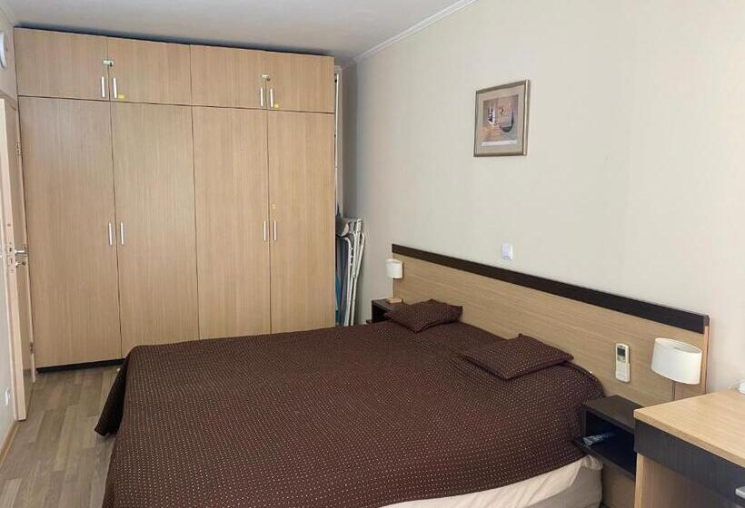 Апартаменты 1 Спальня Вид на Море, First Line Apartment At Obzor