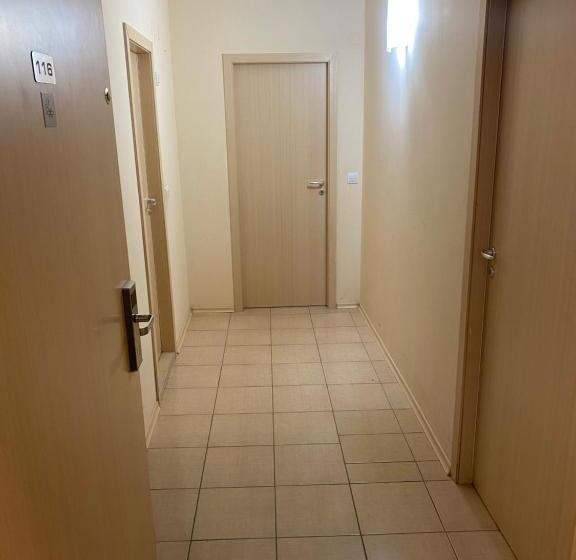 דירת חדר נוף לים, First Line Apartment At Obzor