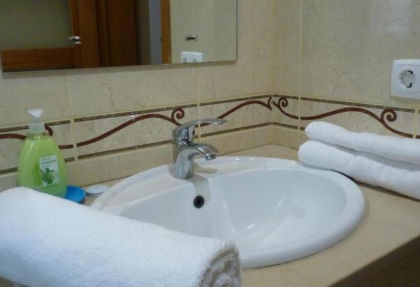Полулюкс Вид на Море, Azores Holidays House  B&b   Suites   Self Check In Keyboard