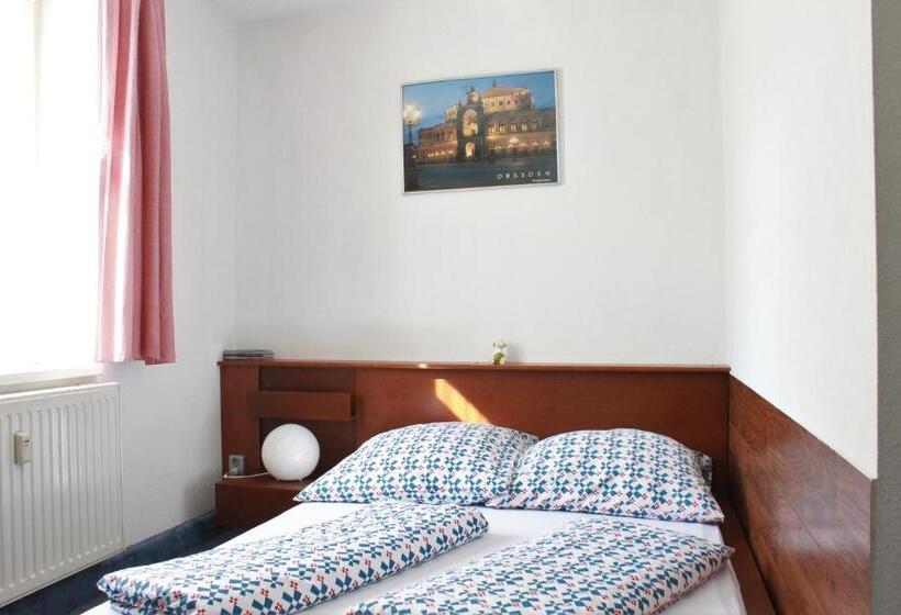 Номер Стандарт Совместная Ванная, Pension Pieschen Dresden