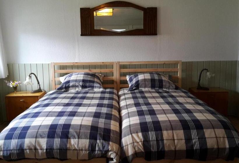 Четырехместный Номер Стандарт, Chambre&table D Hotes Ptitmonde