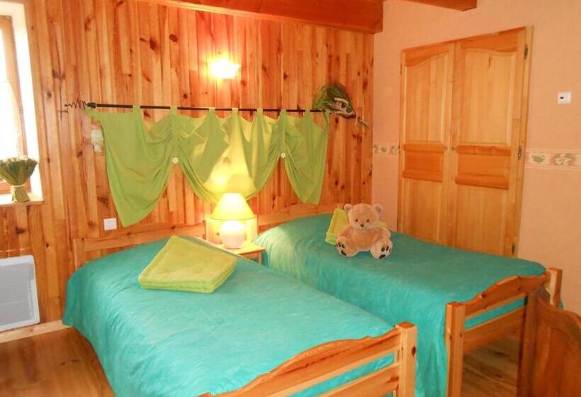 Семейный Номер Вид на Сад, Chambre D Hôtes Myrtille
