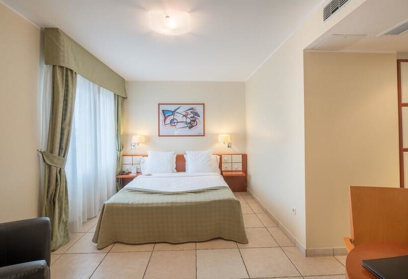 اتاق سوپریور, Best Western Plus Grand Hotel Victor Hugo