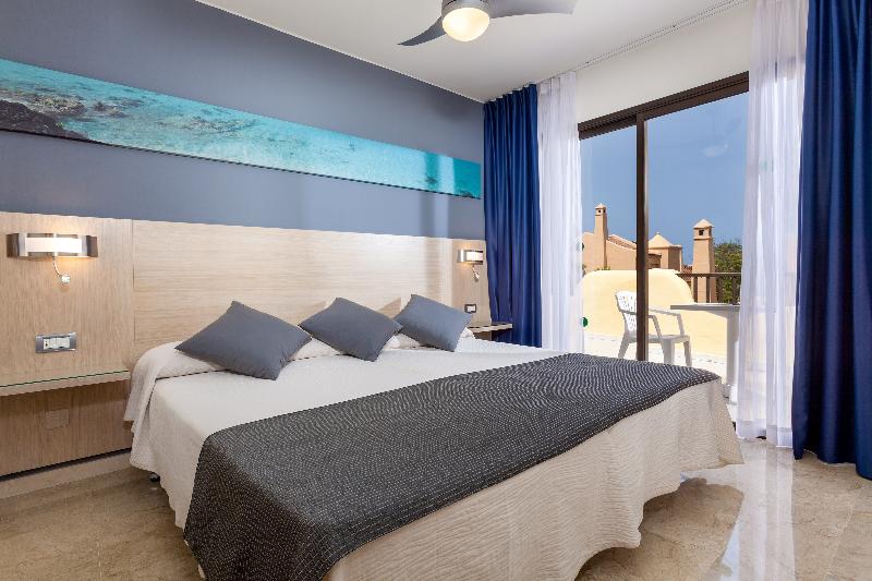 Люкс Кровать Кинг, Holiday Inn Express Hotel And Suites Jenks, An Ihg