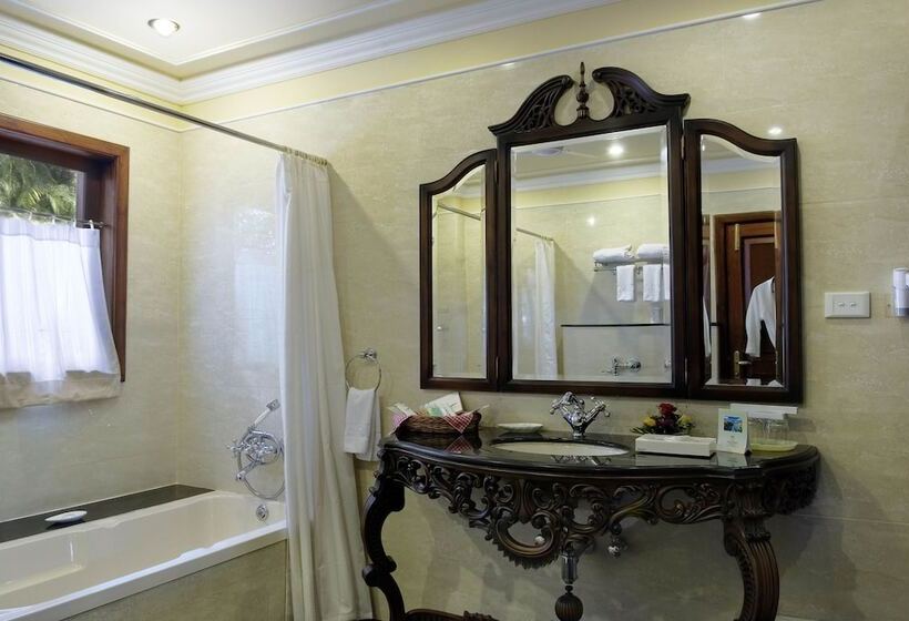 Номер Executive, Mayfair Lagoon