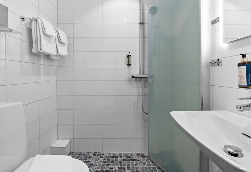Семейный Номер, Palm Tree Hotel, Best Western Signature Collection
