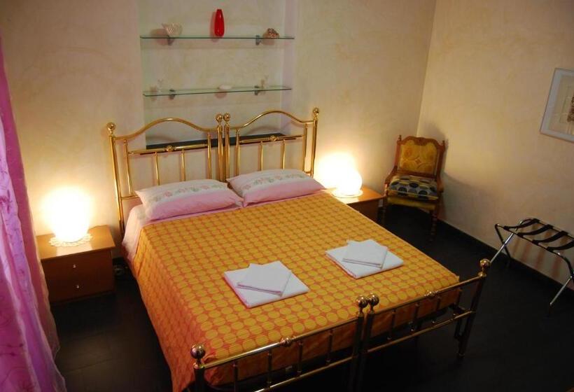 اتاق استاندارد با سرویس بهداشتی مشترک, Casa Mama Guesthouse