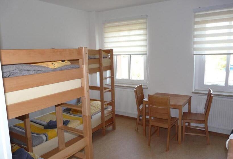 Четырехместный Номер Стандарт, Sport Tourist Hostel Weißenfels