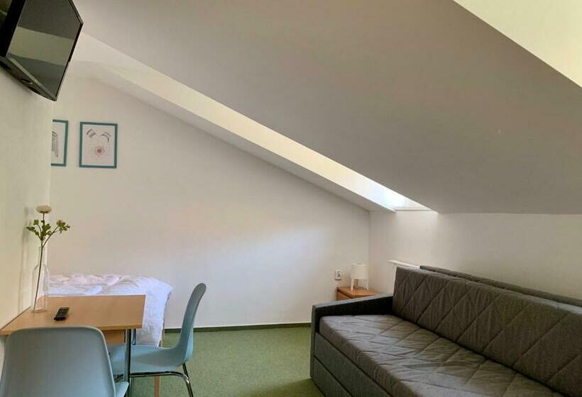 高级大房间, Mikulov   Inn   Hotel S Vinným Sklepem Venuše