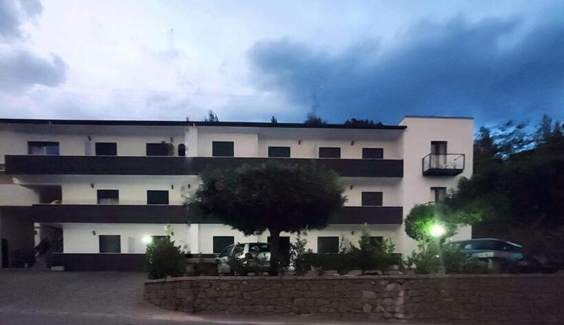 1 Bedroom Apartment Lake View, Verde Pinho