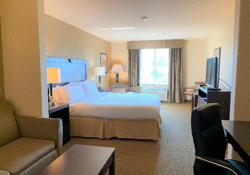 Люкс Кровать Кинг, Holiday Inn Express Fresno Northwest   Herndon, An Ihg