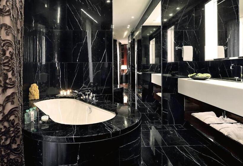 Люкс Повышенной Комфортности, Bulgari Hotel London
