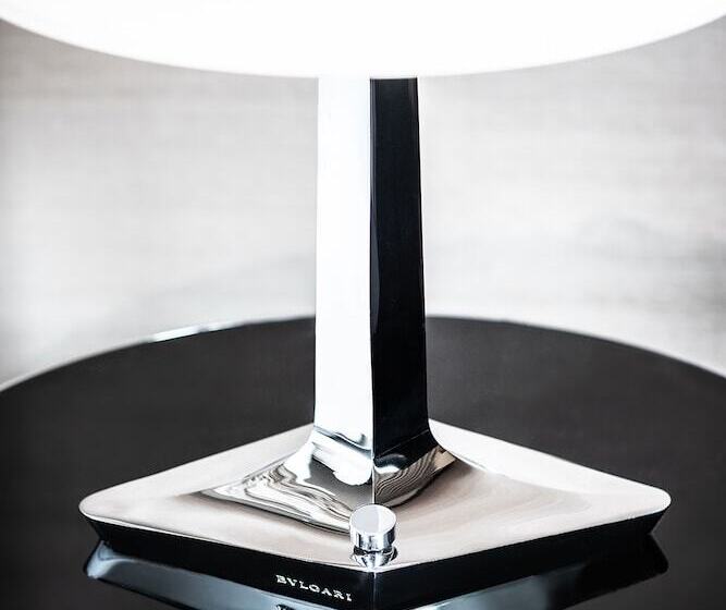 Номер Executive, Bulgari Hotel London
