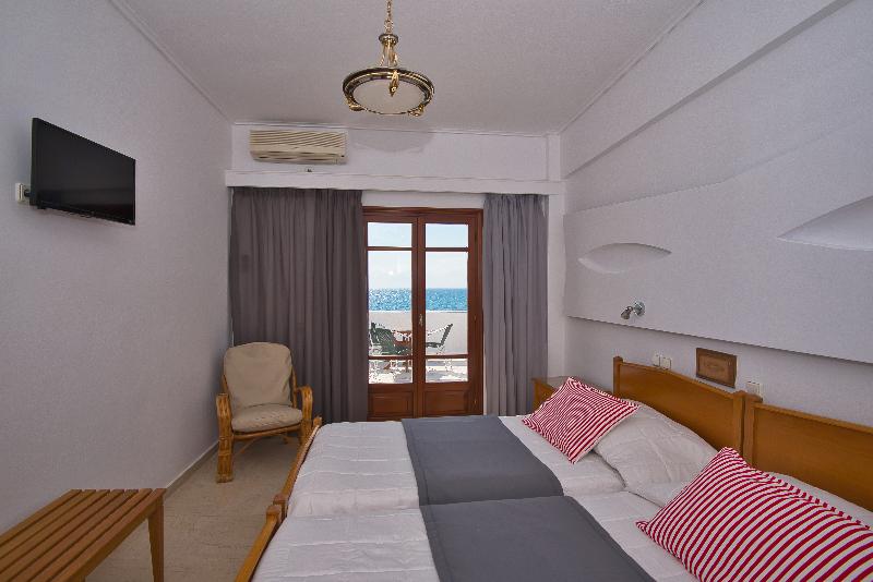 اتاق استاندارد با چشم‌انداز دریا, Irini S Rooms