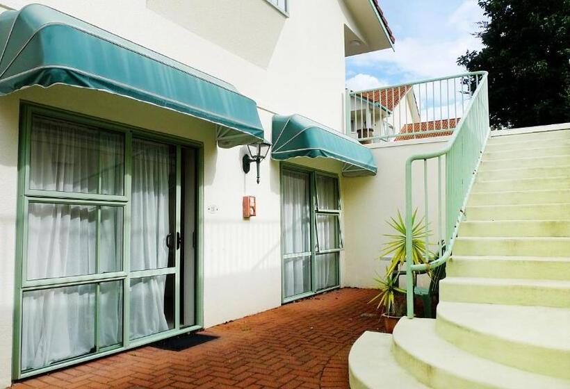 行政套房, Rotorua Coachman Spa Motel
