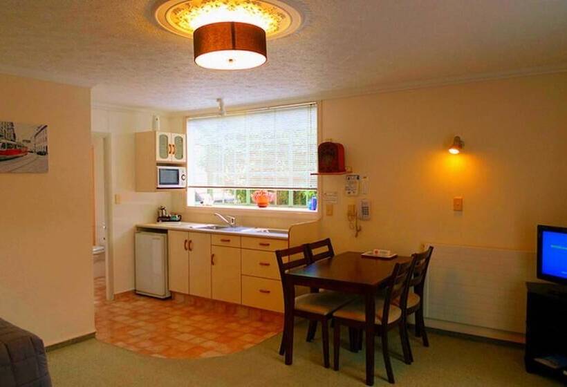行政套房, Rotorua Coachman Spa Motel