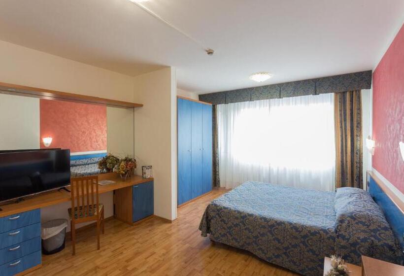 Номер Стандарт, Airmotel