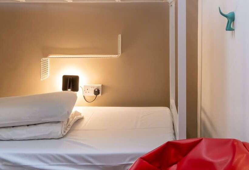 共用房间的床, Book A Bed Hostels