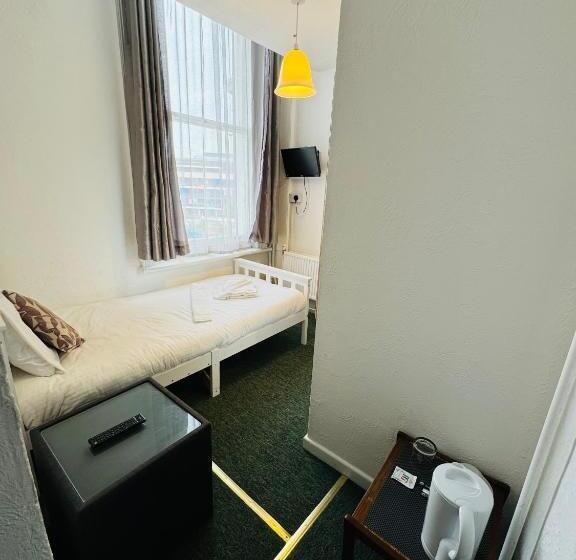 Номер Стандарт Индивидуальный, Carlton Court Hotel Eastbourne