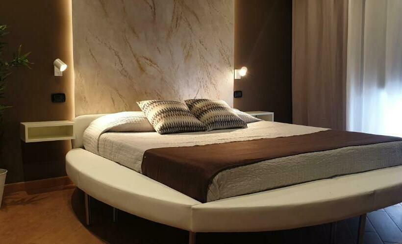 اتاق استاندارد با وان آب گرم, Th Luxury Fly