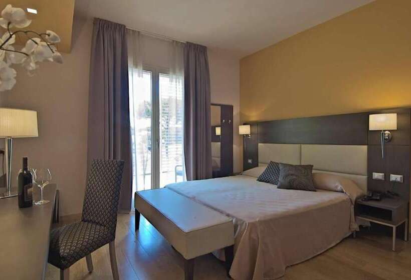 Номер Стандарт с Балконом, Zen Hotel Versilia