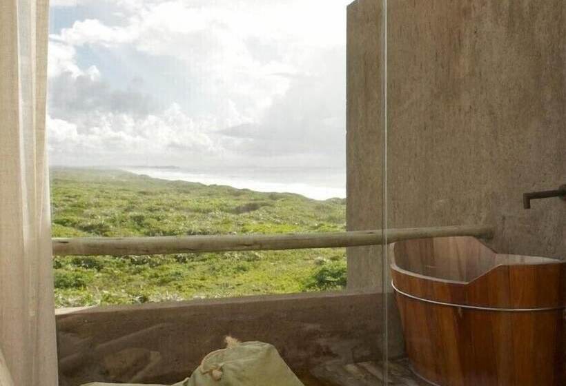 Люкс, Kenoa Exclusive Beach Spa & Resort