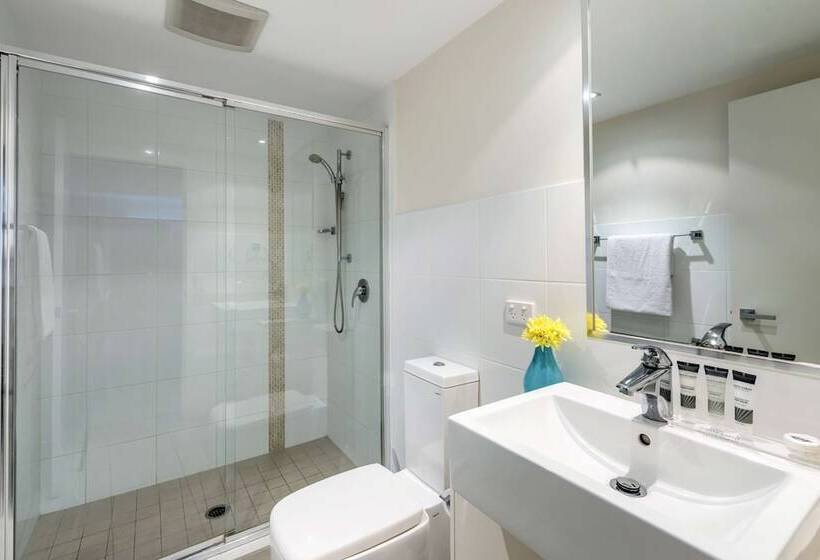 Студия Стандарт, Oaks Ipswich Aspire Suites