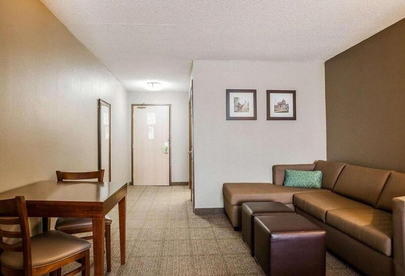 스위트 킹사이즈 침대, Comfort Inn & Suites Moberly