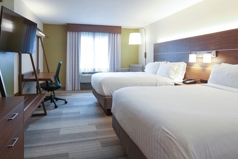 Номер Стандарт, Holiday Inn Express Hotel & Suites Cincinnati Southeast Newport, An Ihg