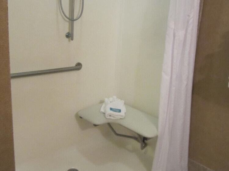 스위트, Holiday Inn Express Hotel & Suites Lake Placid, An Ihg