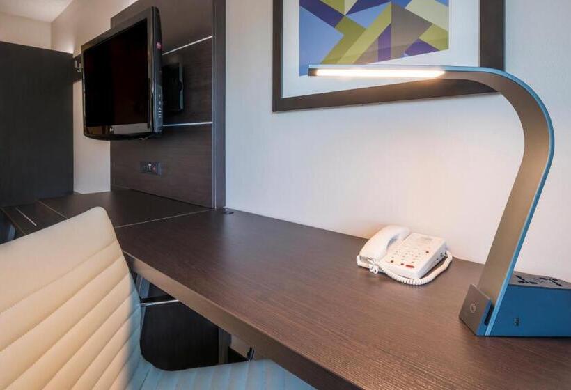 장애인을 위한 스탠다드 룸, Holiday Inn Express Hotel & Suites Livermore, An Ihg