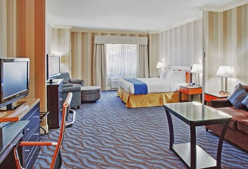 스위트, Holiday Inn Express Hotel & Suites Santa Cruz, An Ihg