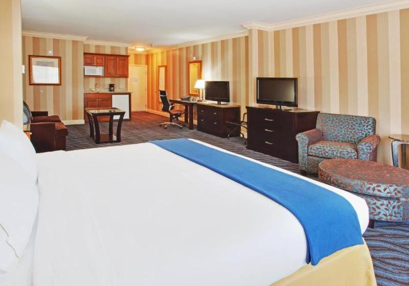 장애인을 위한 스위트, Holiday Inn Express Hotel & Suites Santa Cruz, An Ihg