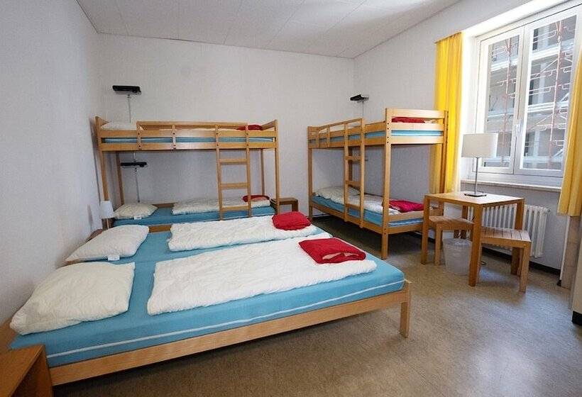 اتاق استاندارد, Locarno Youth Hostel