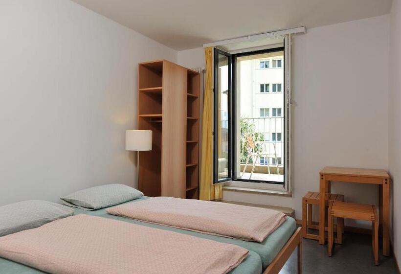 スタンダードシングルルーム, Locarno Youth Hostel