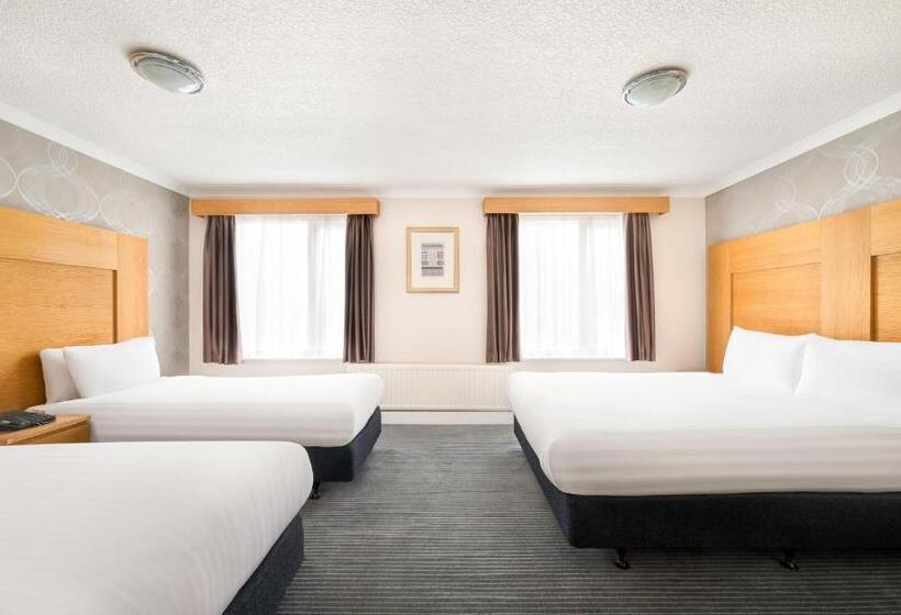 اتاق خانوادگی, Rooms Inn